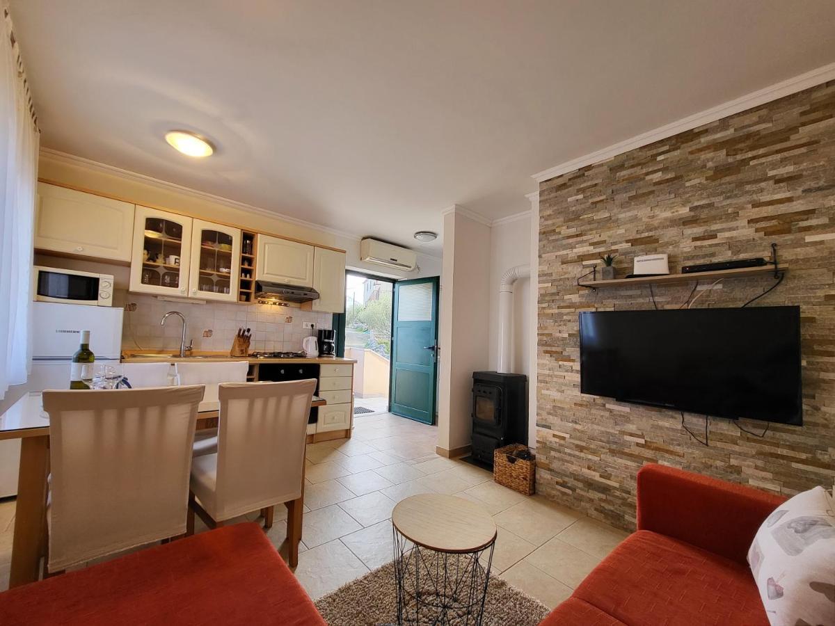Holiday Home Duje Mali Iž Extérieur photo